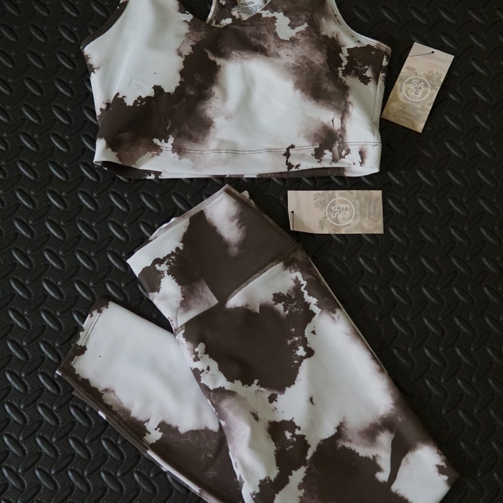 Activewear set - Picture 4 of 8